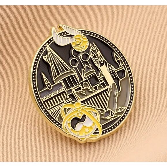 Harry Potter Hogwarts Campus Enamel Pins 399-2 - Picture 1 of 3